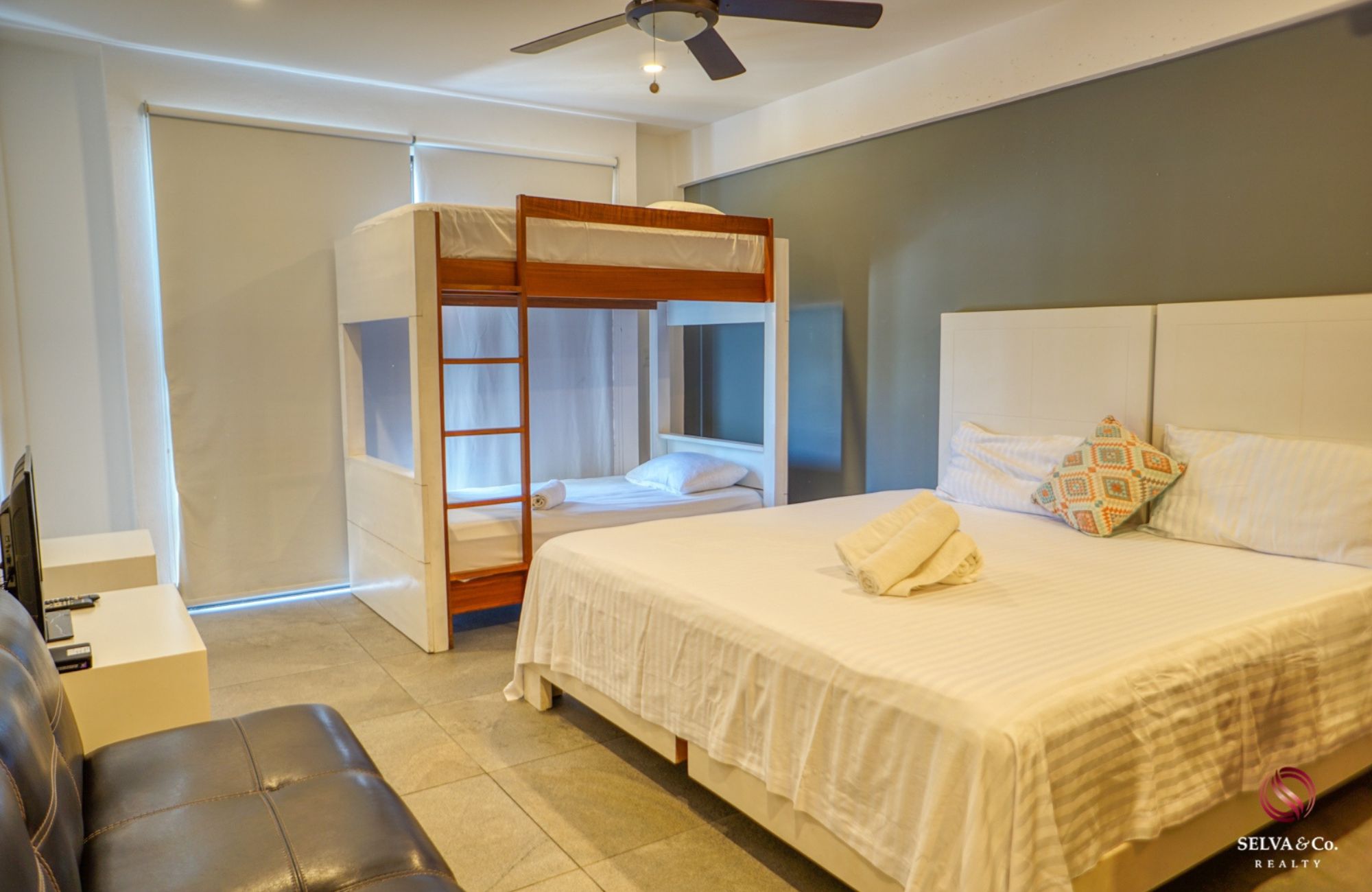 Hotel en operaci&oacute;n con 22 estudios, en venta, Centro, Playa del Carmen.