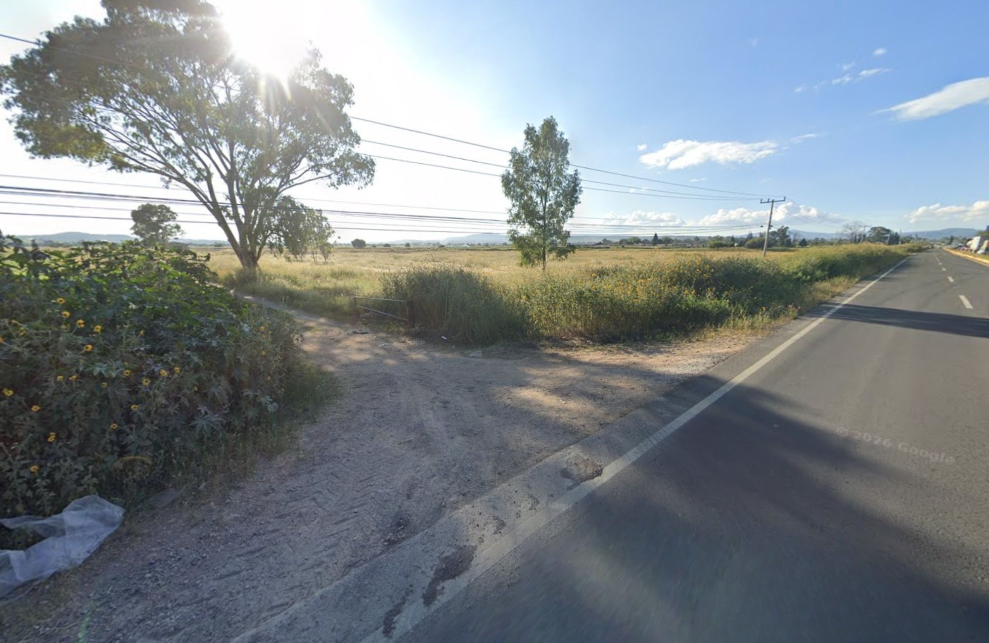 Terreno con uso de suelo Industrial, cerca del Aeropuerto de Quer&eacute;taro, en venta