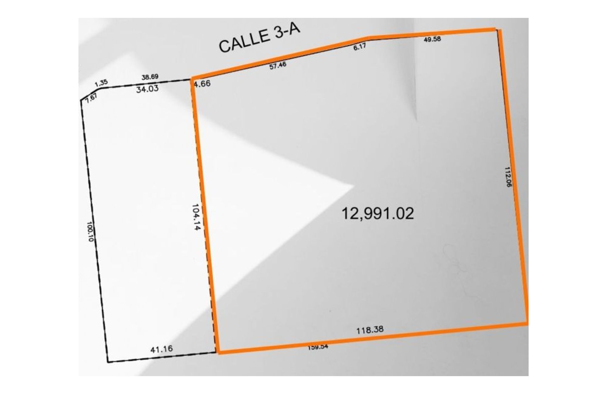 Terreno mixto junto a Costco y Galer&iacute;as M&eacute;rida, en venta, Zona Industrial
