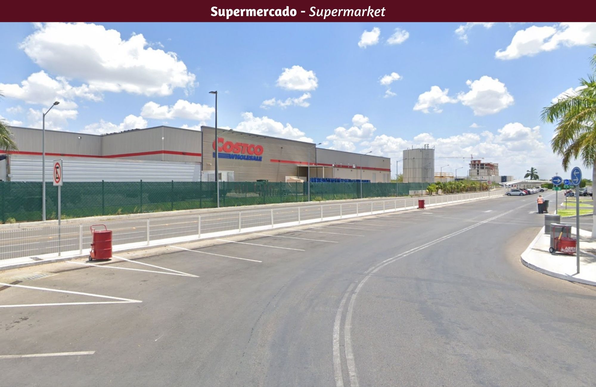 Terreno mixto junto a Costco y Galer&iacute;as M&eacute;rida, en venta, Zona Industrial