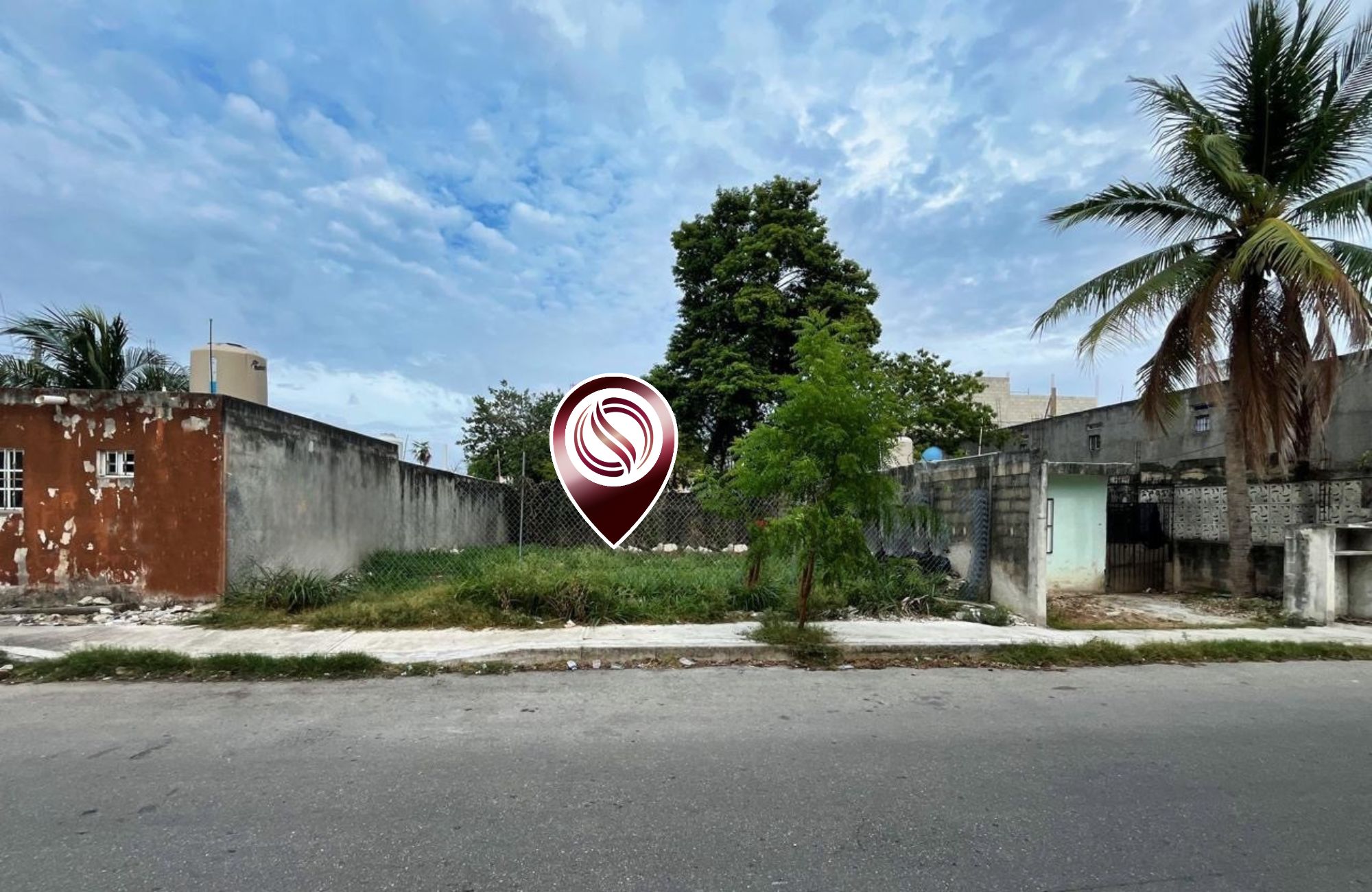 Lote mixto en zona c&eacute;ntrica de 313 m2, en venta