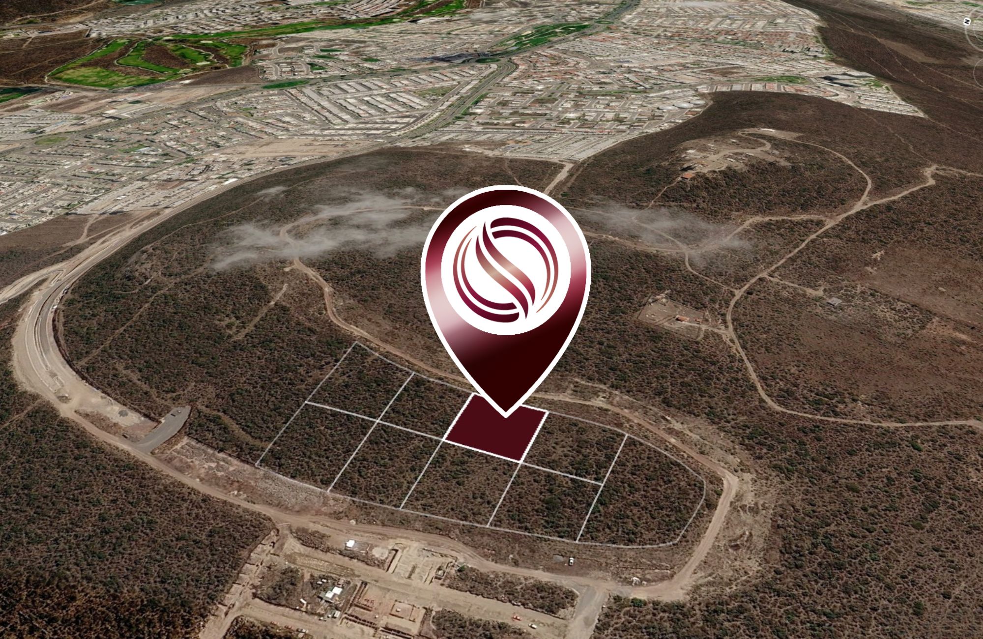 Lote comercial de 1,701 m2 sobre av. Universidades, venta, El Marqu&eacute;s, Quer&eacute;taro.
