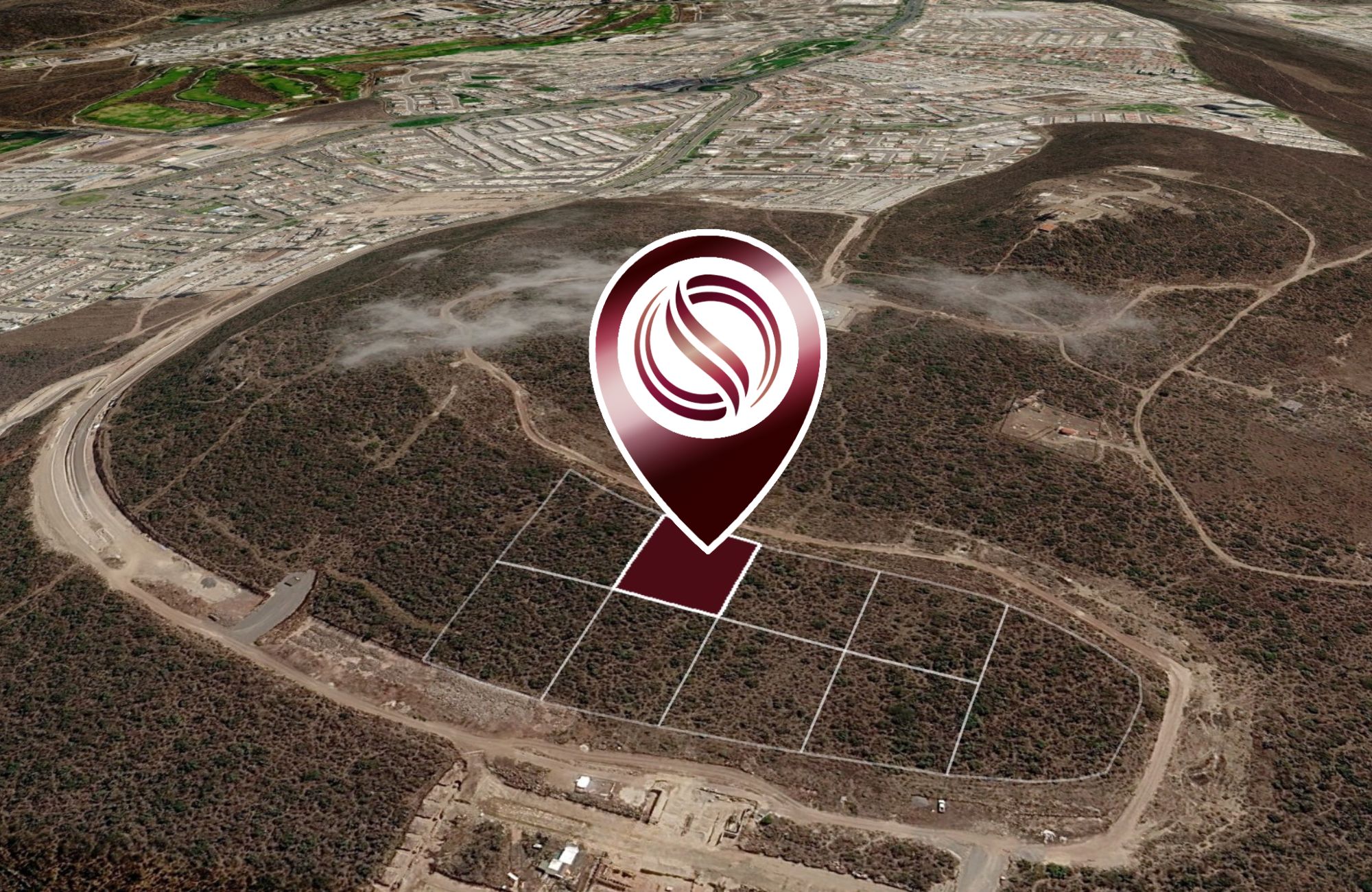 Lote comercial de 1,701 m2 sobre av. Universidades, venta, El Marqu&eacute;s, Quer&eacute;taro.