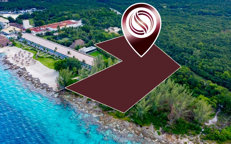 Macrolote comercial mixto frente al mar, en venta