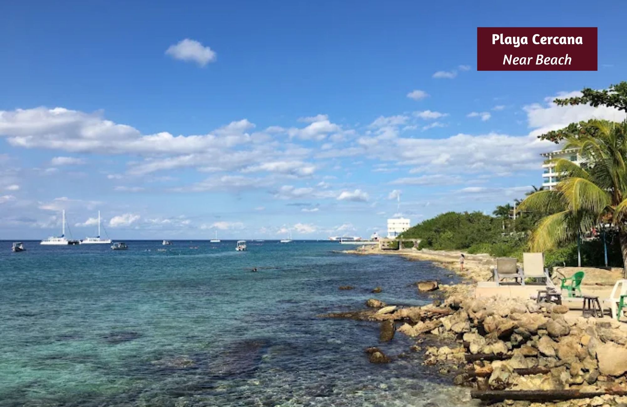 Lote mixto de 10,000 m2 a 800 metros de Puerta Maya, en venta