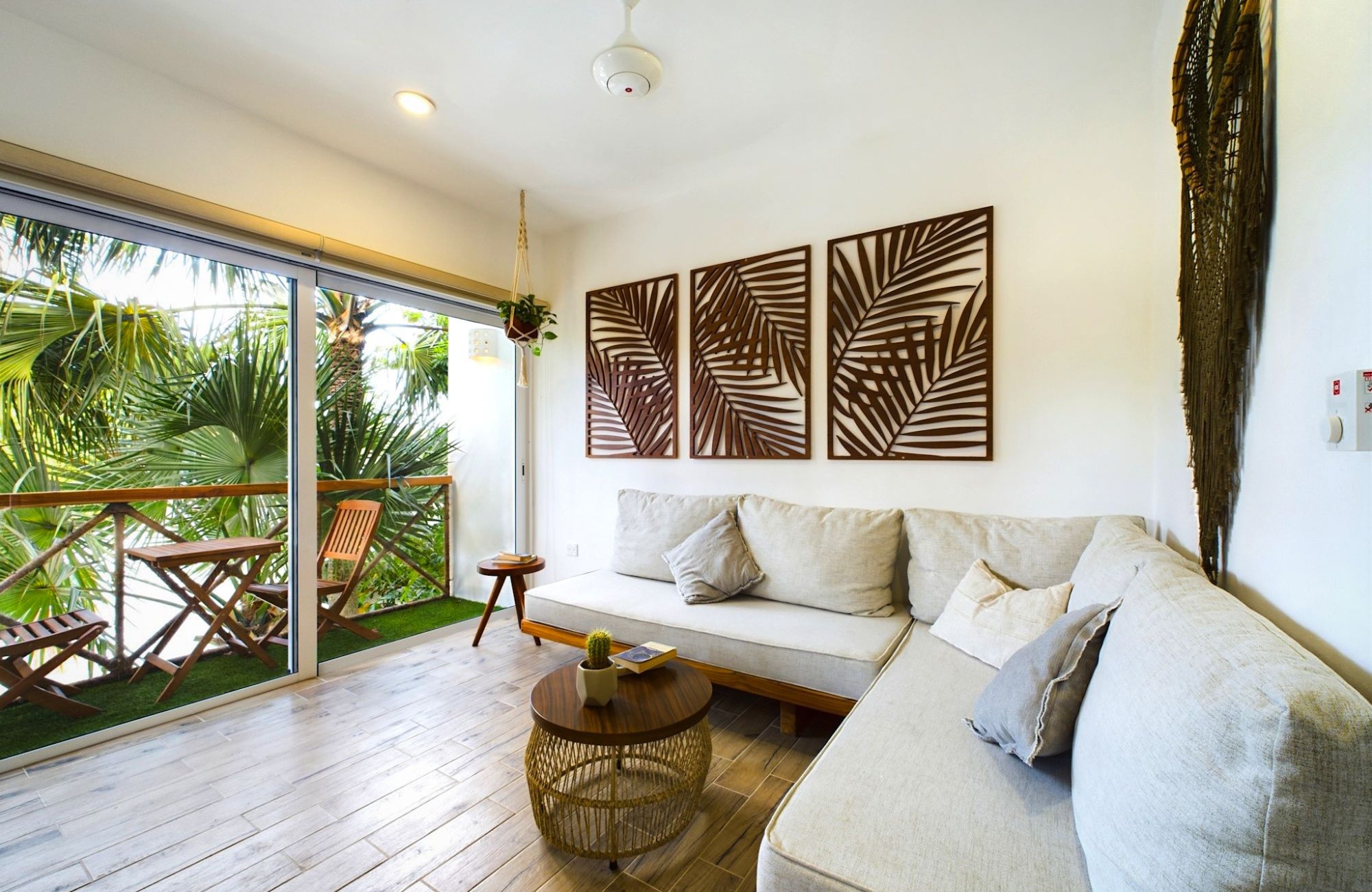 Residencia boutique de 6 habitaciones rodeado de jardines, equipado, en venta