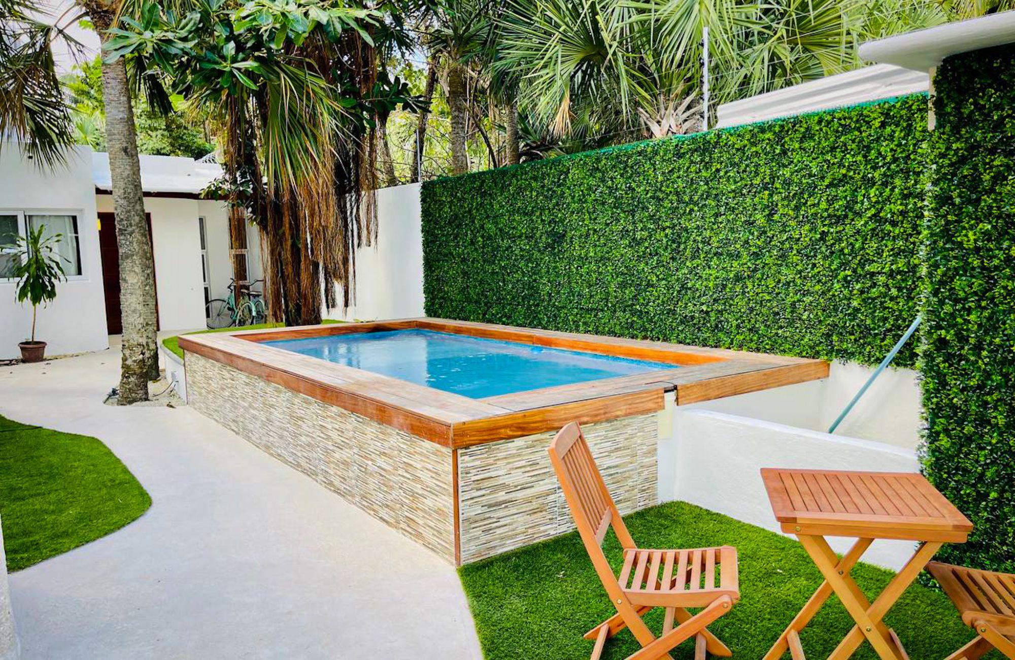 Residencia boutique de 6 habitaciones rodeado de jardines, equipado, en venta