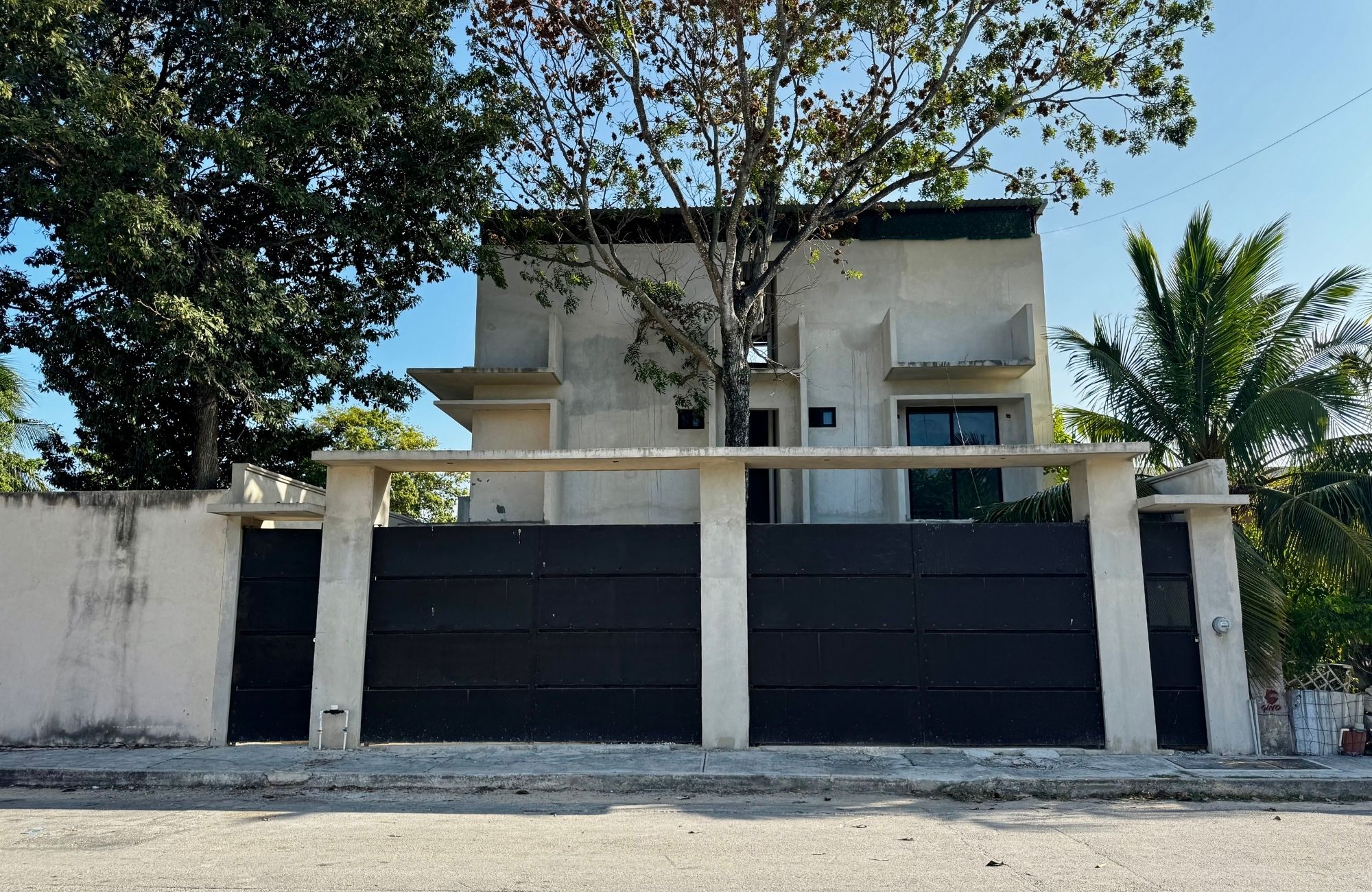 Edificio 12 estudios de 45 m2 cada uno, en obra gris, en venta