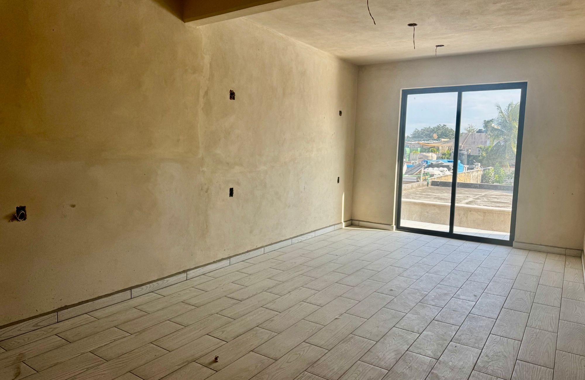 Edificio 12 estudios de 45 m2 cada uno, en obra gris, en venta