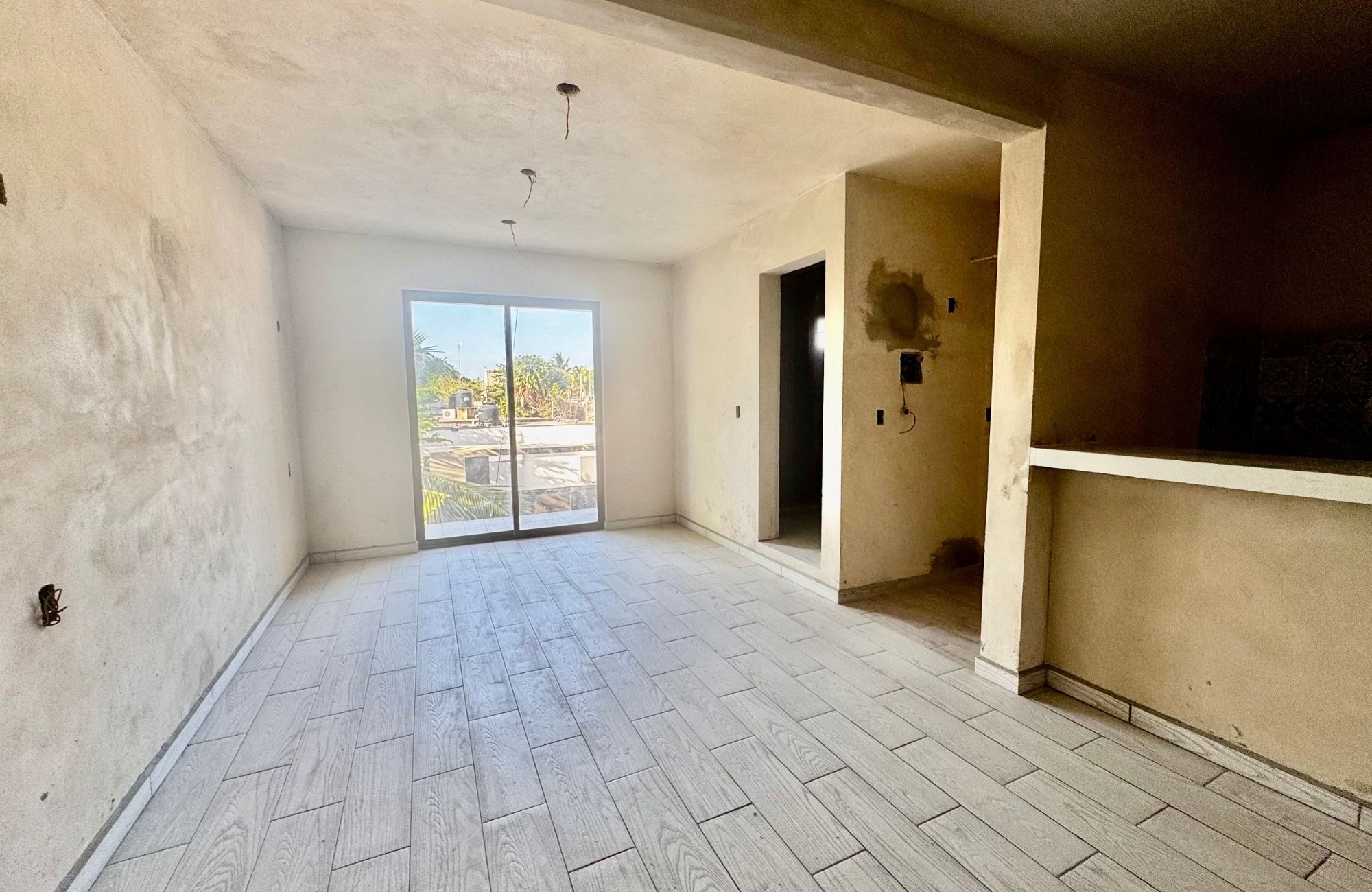 Edificio 12 estudios de 45 m2 cada uno, en obra gris, en venta