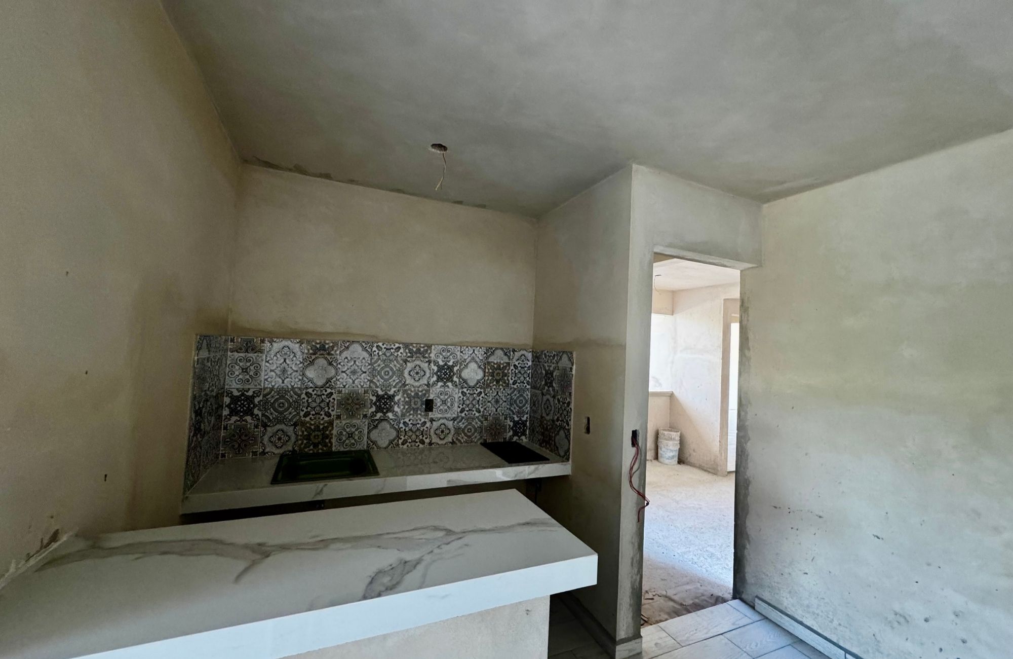 Edificio 12 estudios de 45 m2 cada uno, en obra gris, en venta