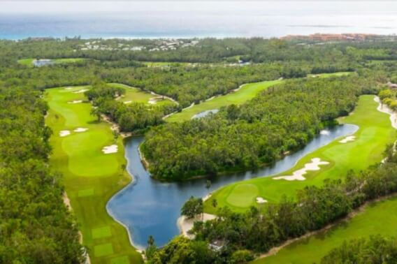 1 hectarea uso de suelo mixto, densidad: 80 viviendas, 6 niveles, uso comercial: 61,012 m2 en reside