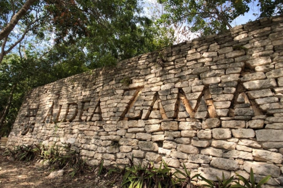 Lote - terreno uso de suelo comercial en venta en Tulum, Aldea Zama