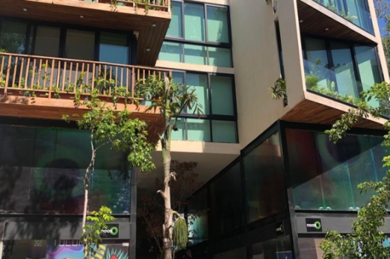 Local comercial a la venta en Aldea Zama