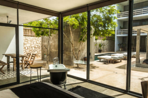 Edificio de 6 departamentos, 12 habitaciones, en pre-construccion, venta Tulum. 4,6 km de la zona ho