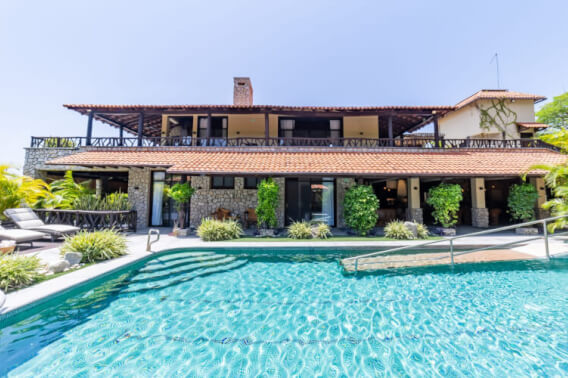 Hotel Boutique accesible a 300m del mar, en venta, La Bocana, Huatulco