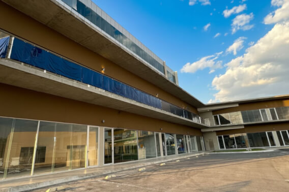 Local comercial con vigilancia 24-7, en venta, Opich&eacute;n, M&eacute;rida