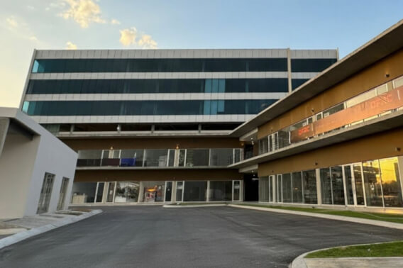 Local comercial en plaza comercial, en venta, Opich&eacute;n, M&eacute;rida