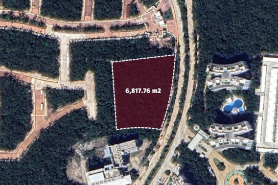 Lote multifamiliar en Comunidad privada, en venta Playa del Carmen.