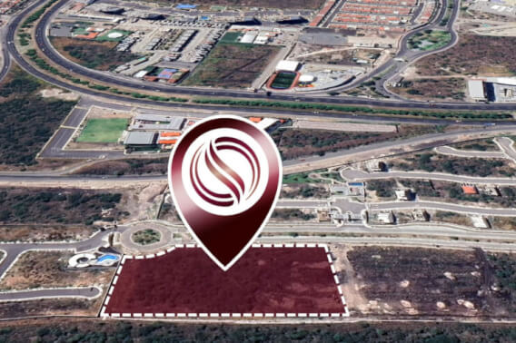 Lote para desarrollo vertical de 5,453 m2, en venta, en El Refugio, Quer&eacute;taro