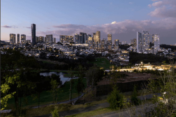 Macrolote comercial 3,903 m2, en residencial con campo de golf, venta Estado de Mexico