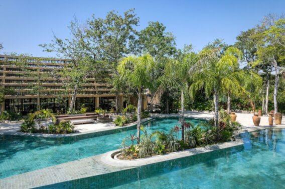 Macrolote premium de 1,549 m2, en residencial privado, en venta Tulum.