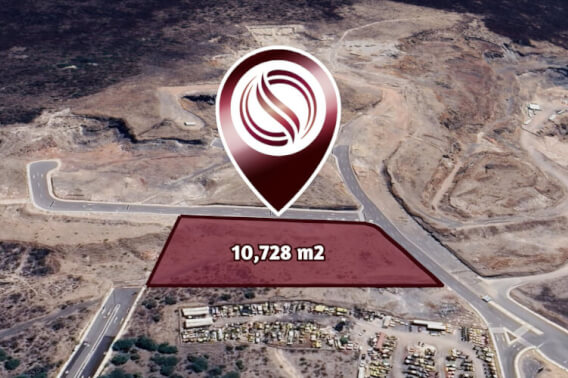Macrolote uso mixto de 10,728 m2 en venta, en la entrada de Juriquilla.