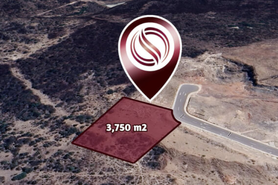 Macrolote uso mixto de 3,750 m2 en venta, en la entrada de Juriquilla.