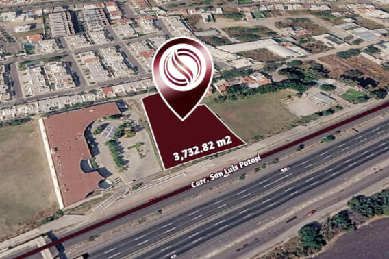Terreno comercial y de servicios sobre carr. San Luis Potos&iacute;, en venta