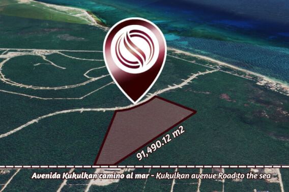Terreno multifamiliar de 91,490 m2 a minutos del mar, en venta Aldea Zama Tulum.