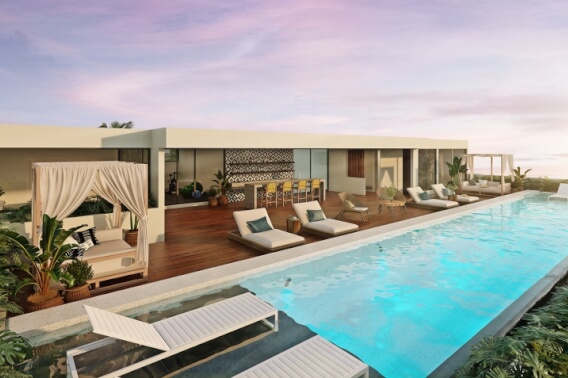 Luxury Condo steps from 5th Avenue and the beach