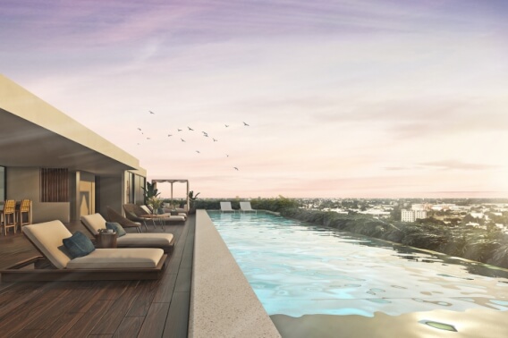 Luxury Condo steps from 5th Avenue and the beach