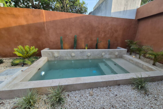 Furnished and equipped house with pool, terrace and TV room, for sale, Centro, M&eacute;rida