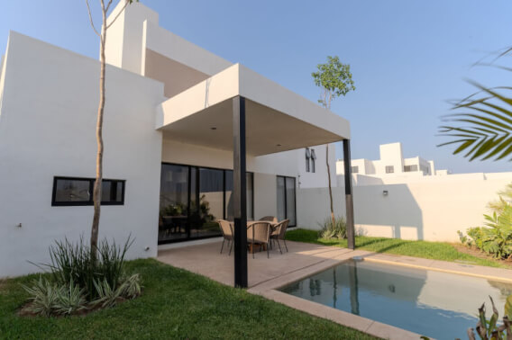 House with private pool and event garden, for sale, Conkal, M&eacute;rida