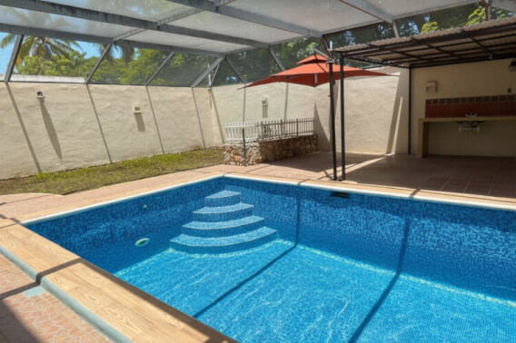 House with covered pool, solar panels and 2-car garage, for sale, Santa Rita Cholul