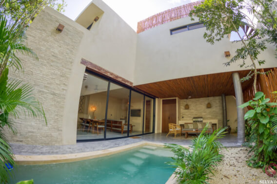 House with pool and roof top with jacuzzi, spa, jungle gym, spa, furnished and equipped, re-sale Region 15 Tulum.