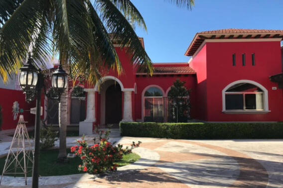House with Garden and Private Pool for Sale, Montecristo, M&eacute;rida