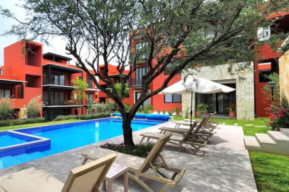 Apartment with garden, and private jacuzzi, for sale, La Lejona, San Miguel de Allende