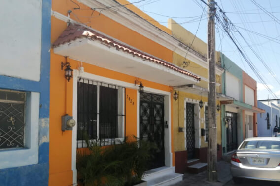 House with rooftop, terrace and patio in downtown M&eacute;rida.