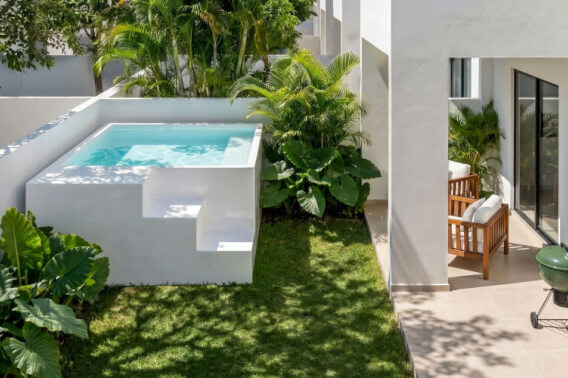 House in private community with amenities, playground, and swimming pool for sale
