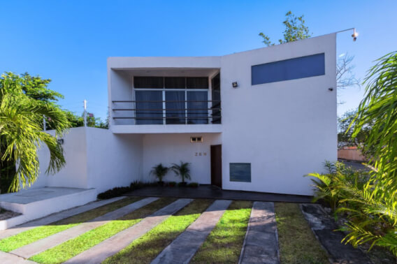 Corner house with Independent Studio, for Sale, Centro Maya, Playa del Carmen