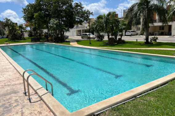 House in Residential Area with Pool and Pet Park, for Sale, Downtown Zone, Playa del Carmen.