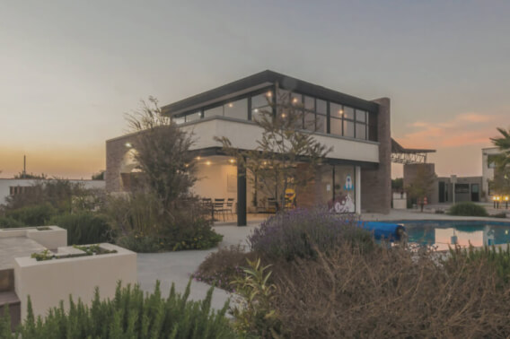 House in community with clubhouse, golf course, gym, pool, for sale San Miguel de Allende, Zirandaro.