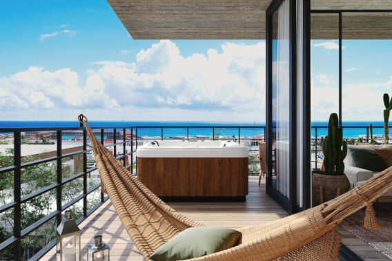 Condo with double terrace and jacuzzi for sale, Downtown, Playa del Carmen.