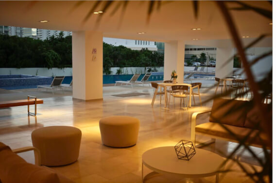 Condo, panoramic views, terrace, service room for sale, Las Am&eacute;ricas Zone, Canc&uacute;n