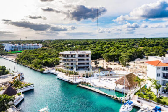 Condominium with pool and dock in Tower A for sale, Marina, Puerto Aventuras