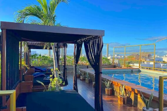 Departamento 350 metros del mar alberca con vista al mar, galer&iacute;a de arte, dise&ntilde;o &uacute;nico, roof garden con jacuzzi, venta Playa del Carmen.