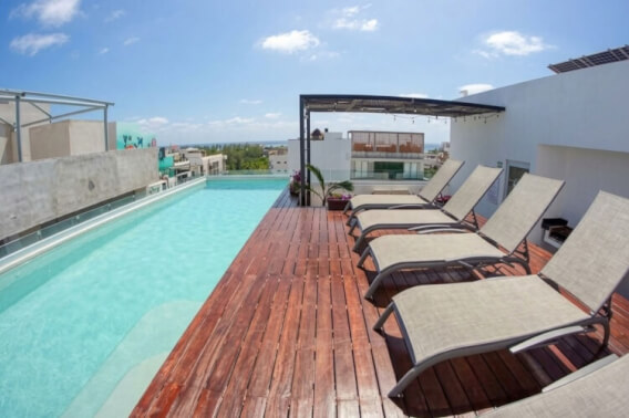 Furnished condo near the beach with swimming pool, for sale