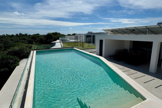 Furnished apartment with rooftop pool for sale
