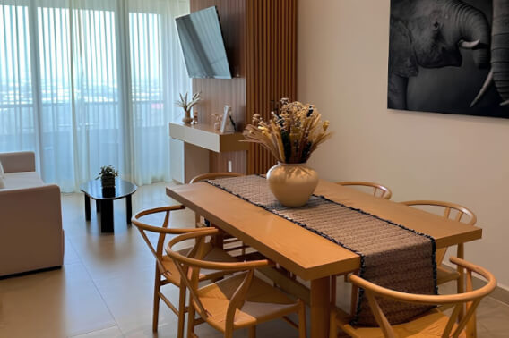 Furnished condo for sale with private terrace, pool, and gym in Montes de Am&eacute;